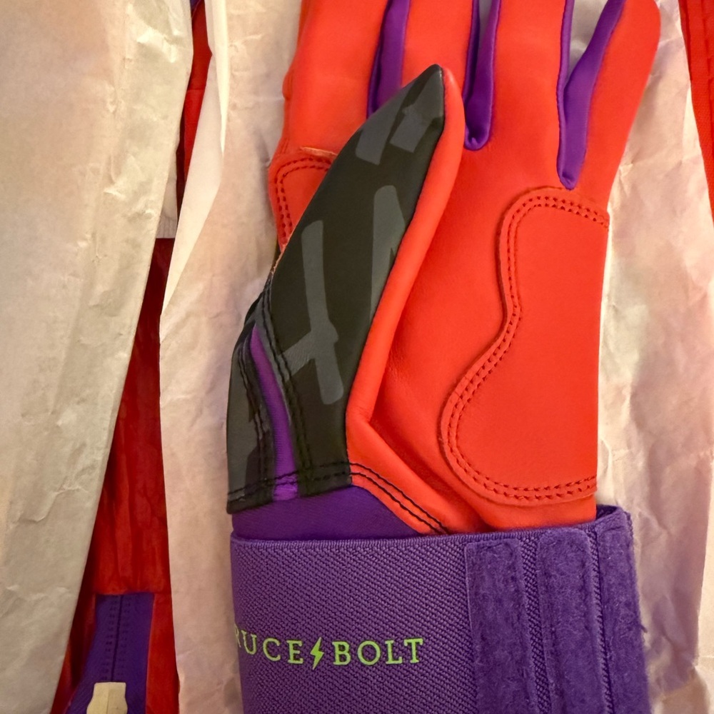 Bruce Bolt Premium Pro Long Cuff Duran Series - Youth Large - new - Picture 4 of 5
